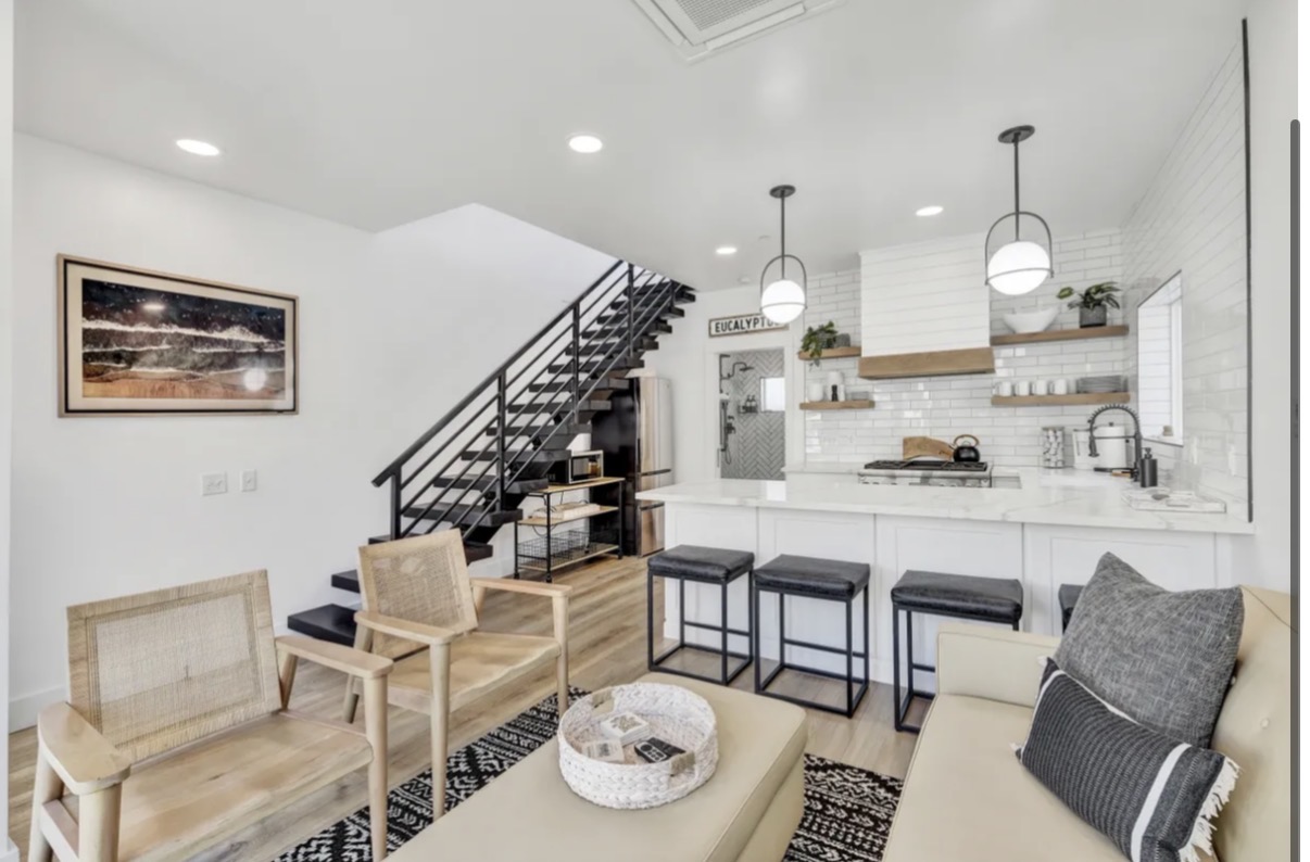 The Sandbox - Living & Kitchen